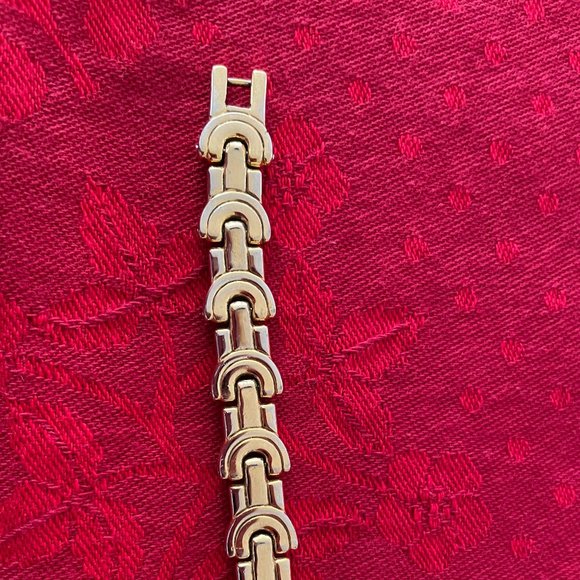 LADIES VINTAGE GOLD TONE CITIZEN WATCH WITH BLUE FACE COVER - Picture 7 of 7